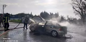 Antakya'da araç yangını kontrol altına alındı