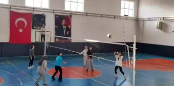 Afyonkarahisar'da 'Evinin Sultanları Voleybol Turnuvası' düzenlendi