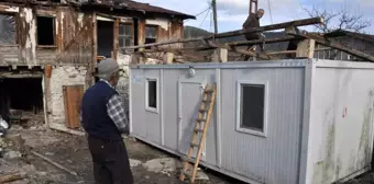 Bolu'da Ahşap Evini Kaybeden 90 Yaşındaki İrfan Yazgan İçin Konteyner Hazırlandı