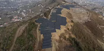 Doğu Karadeniz'in yüksek tepeleri güneş enerji santralleri ile kaplanıyor