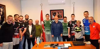 Nilüfer Belediyespor Hentbol Takımı 7 oyuncuyla sözleşme imzaladı