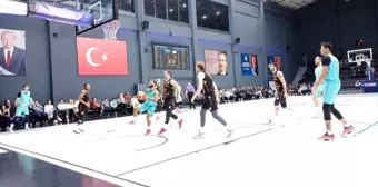 Çayırova Belediyesi, Alagöz Holding Iğdır Basketbol'u mağlup etti