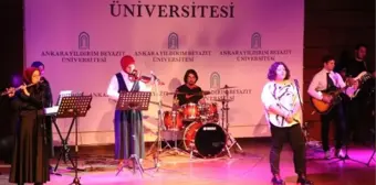 AYBÜ Tıp Fakültesi öğrencileri depremzedelere yardım için konser düzenledi