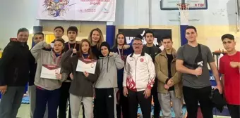 Düzceli Sporcular Okul Sporları Bilek Güreşi Gençler B Grup Birinciliği Seçmelerinde 6 Madalya Kazandı