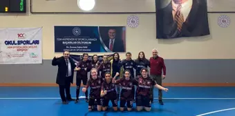 Kırklareli'nde Okul Sporları Futsal Turnuvası Devam Ediyor