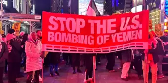 ABD'de Yemen'e yapılan saldırılara tepki gösteren aktivistler protesto düzenledi