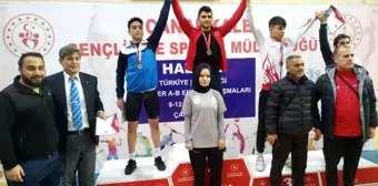 Okul Sporları Halter Gençler A-B Türkiye Şampiyonasında Düzceli sporcuları 3 madalya kazandı