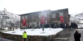 Bitlis'te Hayırsever İş Adamı Tarafından Yaptırılan Kur'an Kursu ve Taziye Evi Hizmete Açıldı