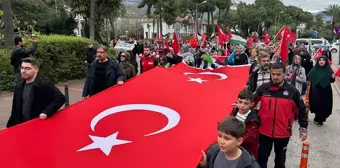 Alanya'da Şehitlere Saygı, Filistin'e Destek Etkinliği Gerçekleştirildi