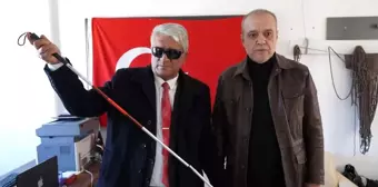 Ortaca Belediye Başkanı Alim Uzundemir, Görme Engellilere Beyaz Baston Hediye Etti