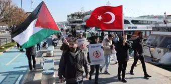 AKMER ve Muştu Gençlik Gazze'ye Yardım İçin Mısır Başkonsolosluğu'na Yürüdü