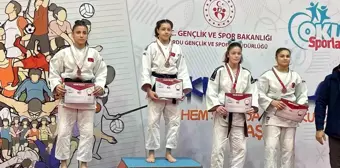 Yunusemre Belediyespor Judo Takımı Türkiye Birinciliği'nde Madalyalar Kazandı