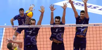 Arkas Spor, CEV Volleyball Cup 2024 Play-Off Turu ikinci maçında İspanya'nın Rio Duero Soria takımını 3-0 yenerek çeyrek finale yükseldi