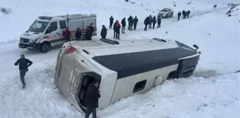 Sivas'ta Cenaze Dönüşü Otobüs Kazası: 14 Yaralı