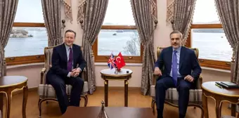 Dışişleri Bakanı Hakan Fidan, Birleşik Krallık Dışişleri Bakanı David Cameron ile İstanbul'da bir araya geldi