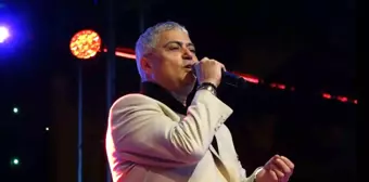 Cengiz Kurtoğlu Kırklareli'de Cumhur İttifakı Buluşması'nda Konser Verdi