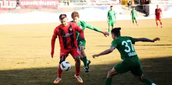 Vanspor FK, Serik Belediyespor'u 3-1 mağlup etti