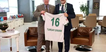 Bursaspor Başkanı Sinan Bür, Nilüfer Belediye Başkanı Turgay Erdem'i ziyaret etti