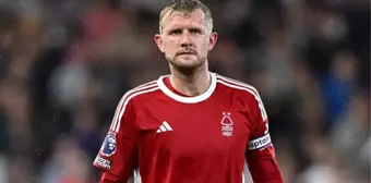 Beşiktaş, Nottingham Forest'tan Joe Worrall'ı kiralık olarak kadrosuna kattı