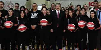 Beşiktaş Kadın Basketbol Takımı Depremzedelerle Buluştu