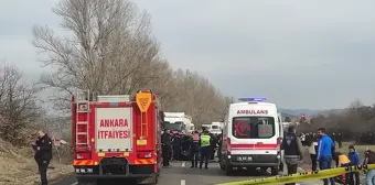 Ankara'nın Nallıhan ilçesinde otomobil çarpışması: 4 ölü, 2 yaralı