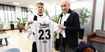 Beşiktaş Ernest Muçi'yi transfer etti