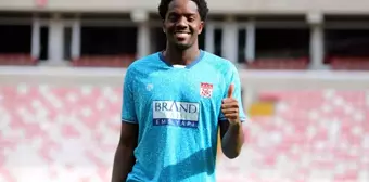 Sivasspor, Queensy Menig'i transfer etti