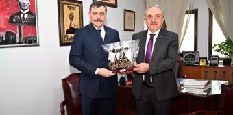 Erzurum Valisi Mustafa Çiftçi, Erzurum Kalkınma Vakfı'nı ziyaret etti