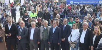 Muğla Valisi İdris Akbıyık, Datça'da Badem Çiçeği Festivali'ne katıldı