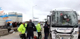 Trabzon'da Midibüsün Tıra Çarpması Sonucu 6 Kişi Yaralandı