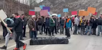 Artvin- Ardahan karayolunda tabutlu eylem: Yol medeniyettir