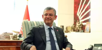 CHP Genel Başkanı Özgür Özel Berat Kandili'ni kutladı