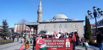 Erzurum'da sağlık çalışanları İsrail'in saldırılarını protesto etti