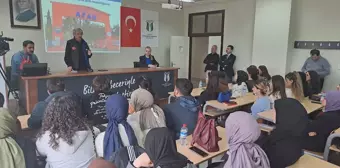 Sakarya'da Üniversite Öğrencilerine Afet Farkındalığı Eğitimi Verildi