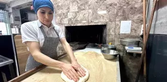 Ankara'da Pide Ustası Kadın