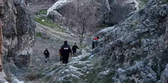 Elazığ'da Harput Kalesi'nin Arkasında Genç Bir Kişi Ölü Olarak Bulundu