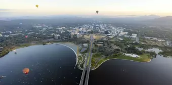 Avustralya'da Kanberra Balon Şöleni Başladı