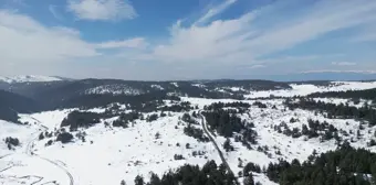 Çankırı'nın Yapraklı ilçesinde kar yağışı etkili oldu