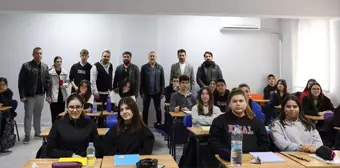 Bodrum'da Liselere Medya Okur Yazarlığı Seminerleri