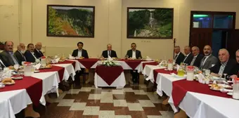 Artvin Valisi Cengiz Ünsal, İl Genel Meclisi üyeleri ile iftar yaptı