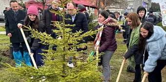 OMÜ'de Bahar Bayramı Ağaç Dikme Töreni Gerçekleştirildi