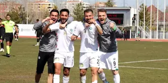 1922 Konyaspor, Bayburt Özel İdarespor'u 4-0 mağlup etti