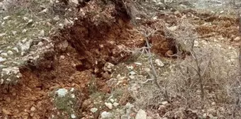 Şırnak-Hakkari kara yolunda çökme meydana geldi