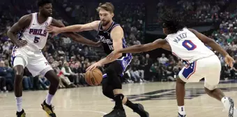 NBA'de Sacramento Kings, Philadelphia 76ers'ı yendi