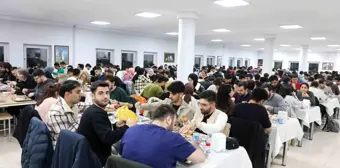 Elazığ Fırat Üniversitesi Öğrencilere Ücretsiz İftar Veriyor