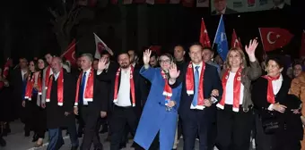 AK Parti'nin Balıkesir Büyükşehir Belediye Başkan adaylarına destek için 'Büyük Sevgi Yürüyüşü' düzenlendi