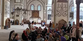 Öğretmen Akademileri kapsamında Bursa'da Kadim Mekanlar Akademisi'nde Ulu Cami gezisi yapıldı