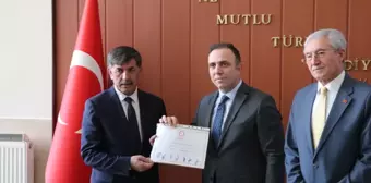 MHP'li Bekir Aksun Erzincan Belediye Başkanı olarak göreve başladı