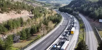 Adana-Pozantı-Ankara Otoyolu'nda Ramazan Bayramı dolayısıyla araç yoğunluğu