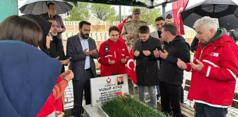 Türk Kızılay Pendik Şubesi, Elazığ'daki şehit mezarlarını ziyaret etti